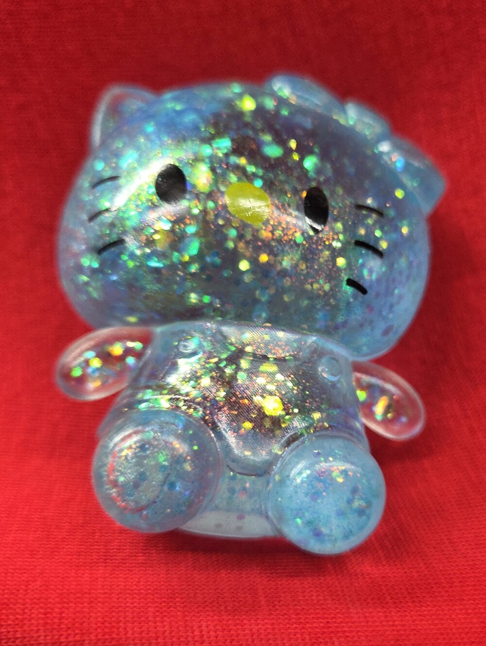 Hello Kitty Squishy - Picture 2 of 4